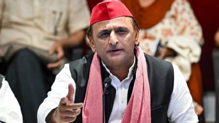 अखिलेश यादव