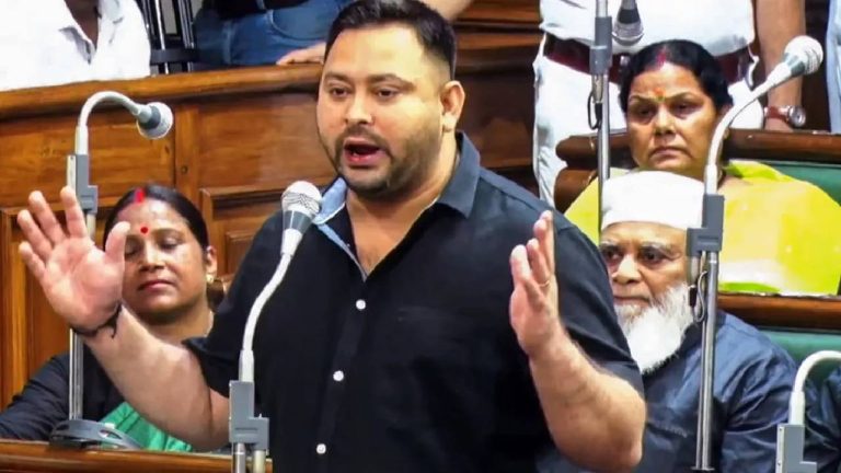 तेजस्वी यादव