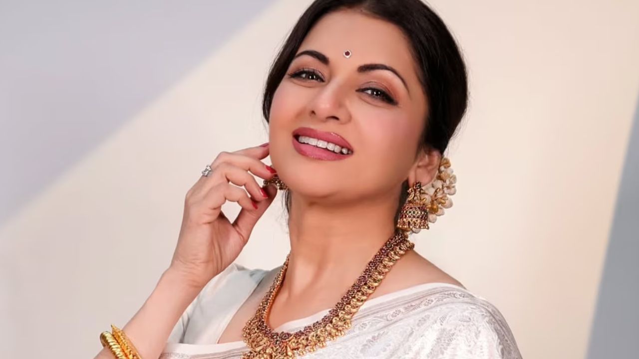 Bhagyashree Beauty Tips